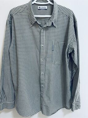 Columbia Men's Black & White Check Button-Down Shirt